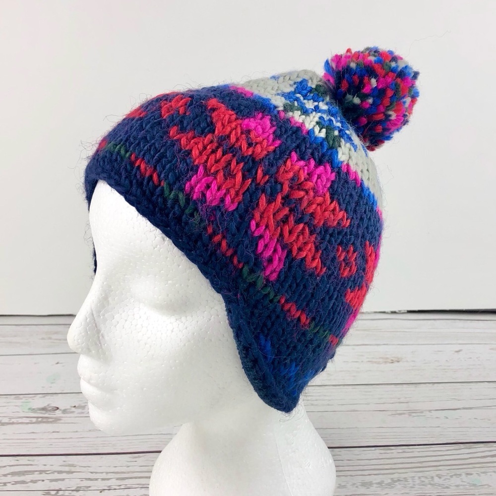 Barts earflap pompom toque